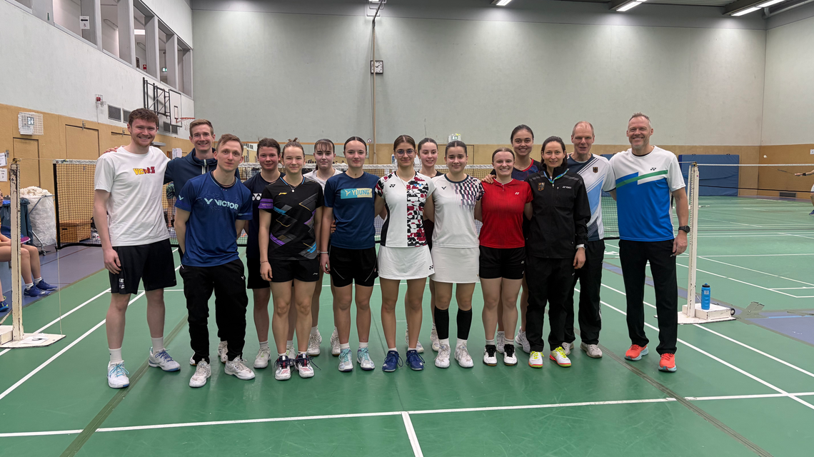 Dameneinzel-Lehrgang trifft Top-Badminton am Bundesstützpunkt Mülheim